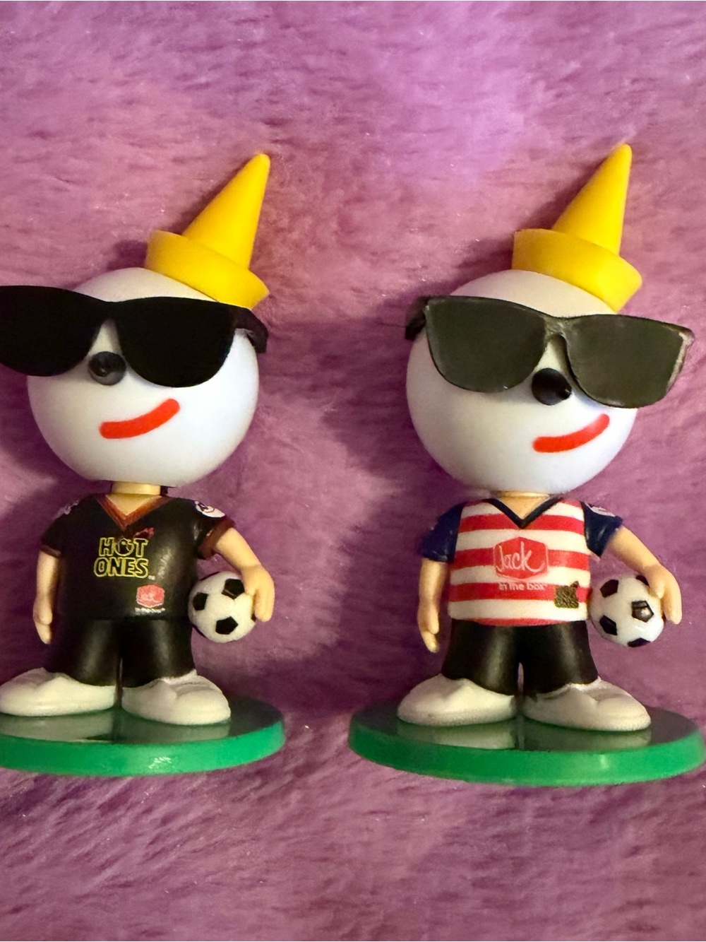 Jack In The Box Hot Ones Soccer and USA Bobblehead Set with Yellow Cone Hats New - Picture 3 of 5
